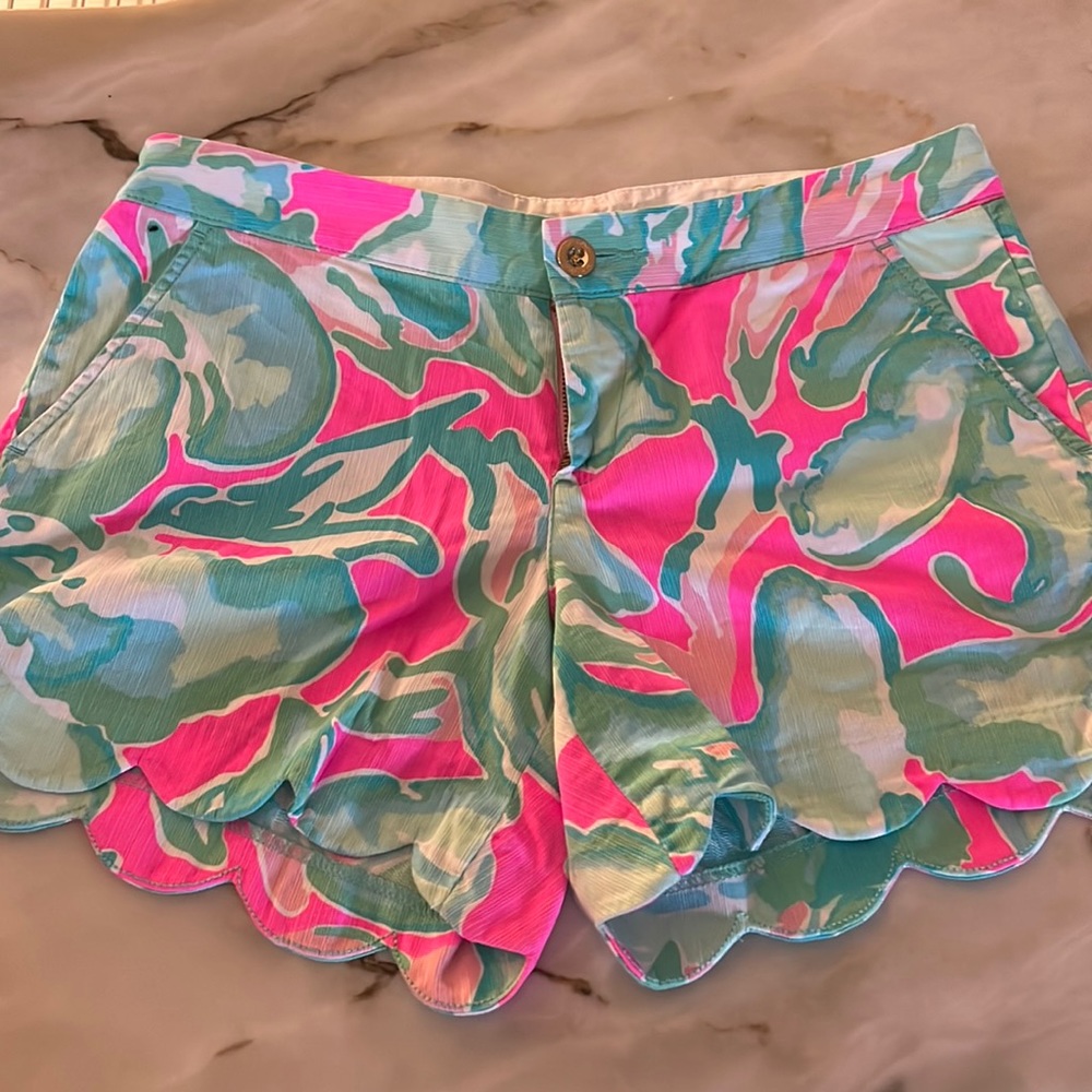 Lilly Pulitzer 5” inch buttercup short.
